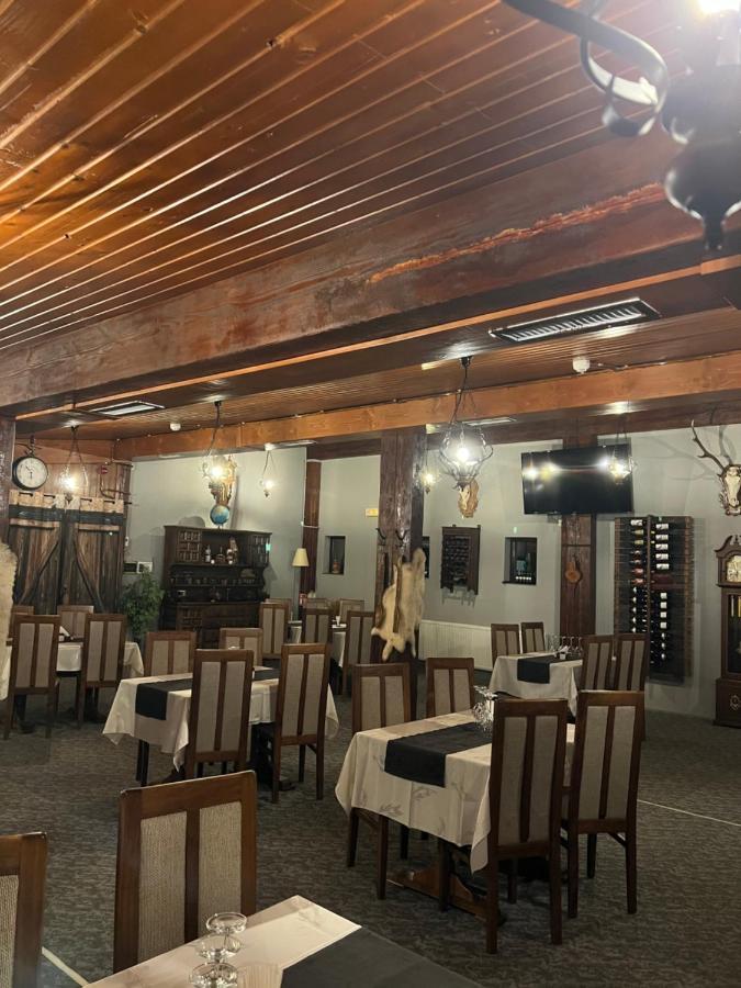 Pensiunea Uno Timisoara Esterno foto